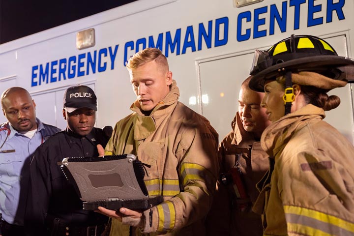 Tile|Emergency command center first responders on scene