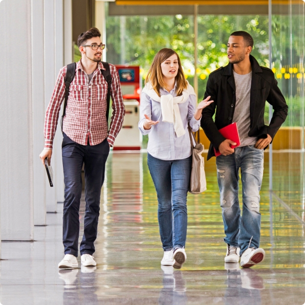 Sqre | Students walking down a hallway